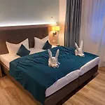 Hotel Villawie *