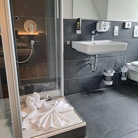 Villawie Hotel *